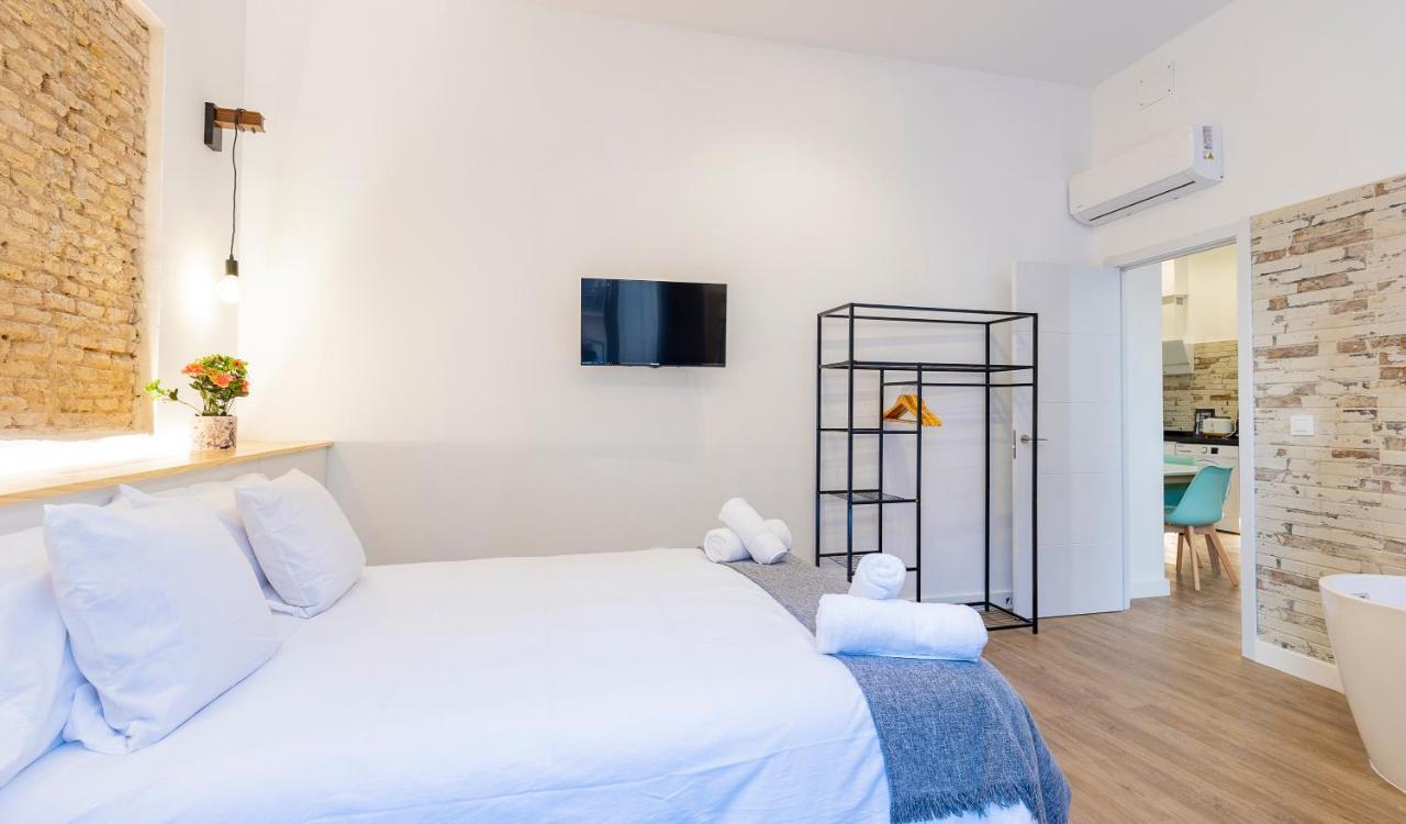 Sevilla Deluxe Suites Экстерьер фото