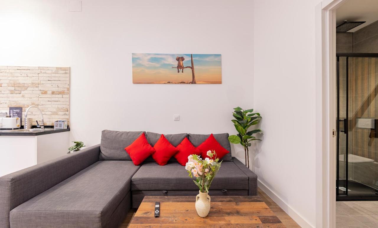 Sevilla Deluxe Suites Экстерьер фото