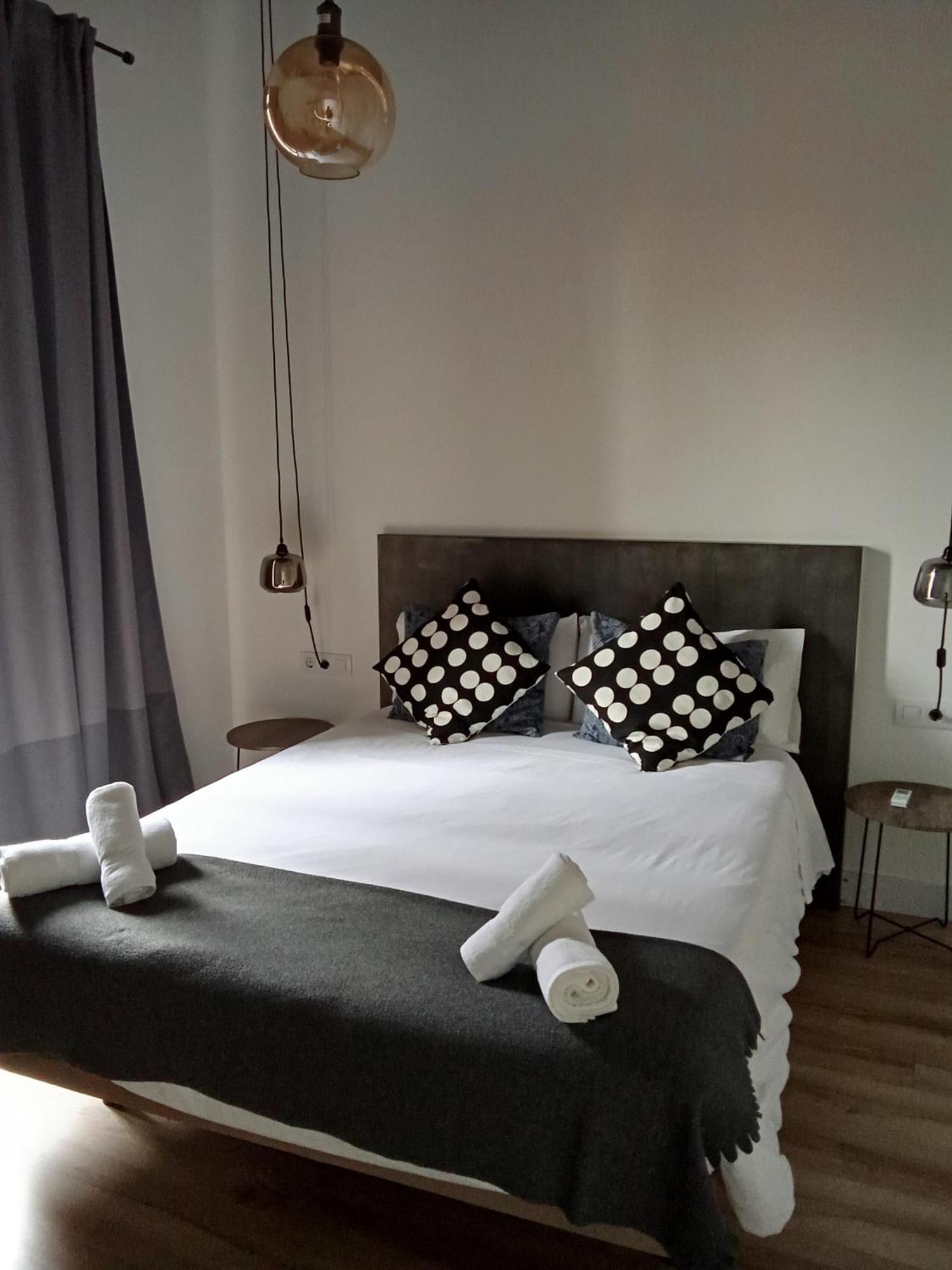 Sevilla Deluxe Suites Экстерьер фото